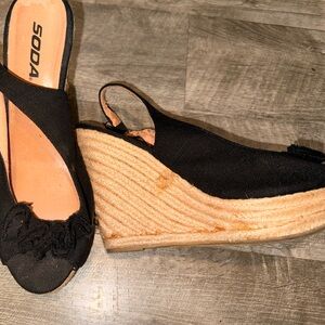 Soda Women's Black Espadrille Wedges